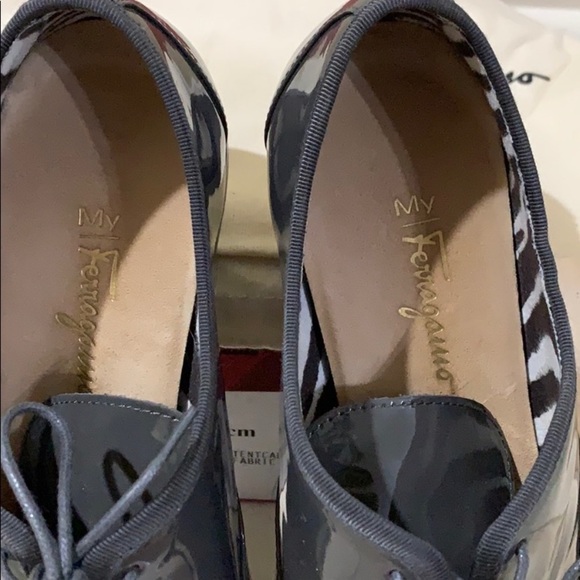 Authentic Ferragamo shiny grey lace up boots - Picture 2 of 5